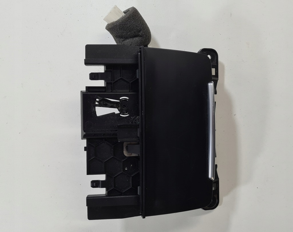 фото №1, A5 8t попільничка 8k0857951