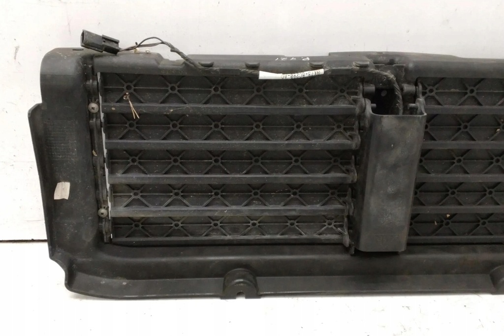 фото №8, Решітка радіатора jaguar xe x760 gx738475a 2.0l дизель 132kw 2015