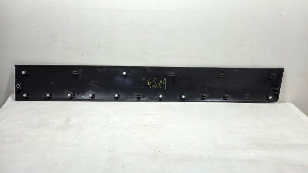 Mercedes-benz sprinter 18- молдинг наружная правая перед a9106900700 w910 Доставка