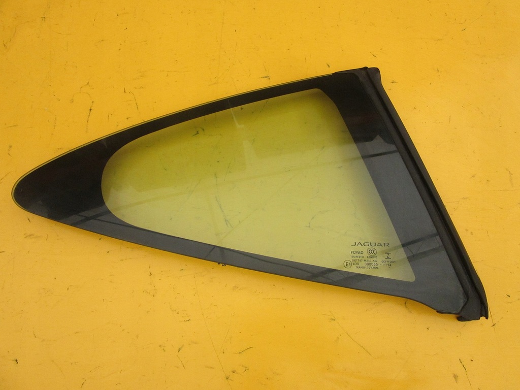 фото №1, Jaguar f-type x152 скло кузовна права задня