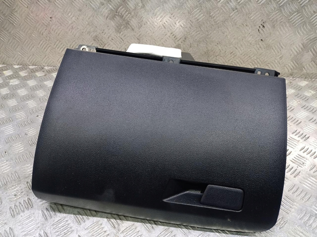 фото №1, Ssangyong tivoli 23r бардачок пасажира eur