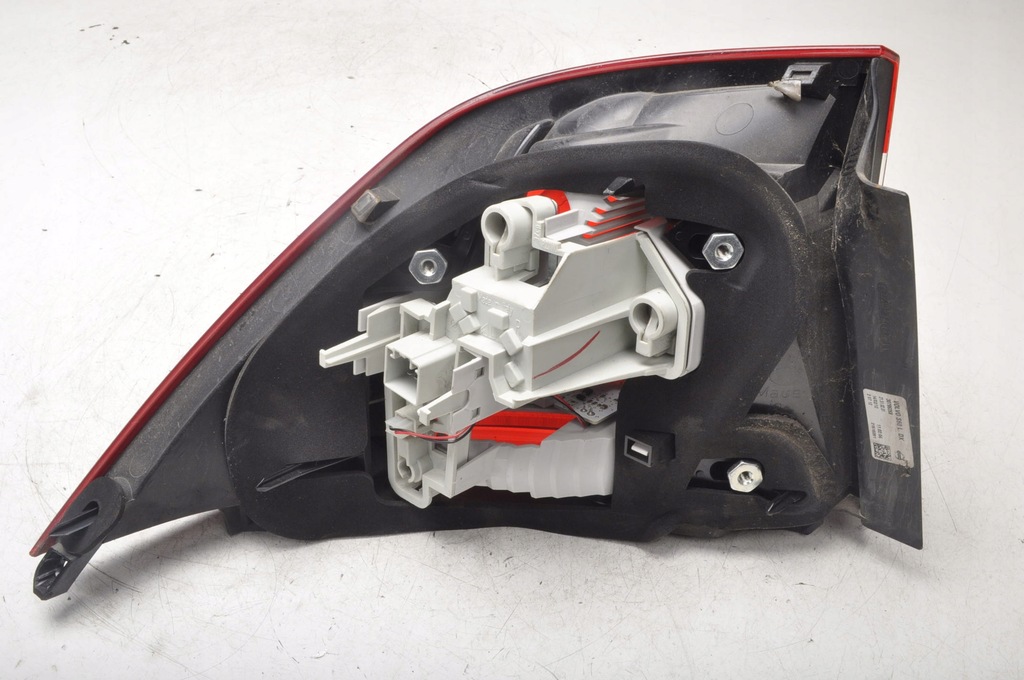 фото №8, Volvo s60 ii лампа правая задняя правый задняя 30796268