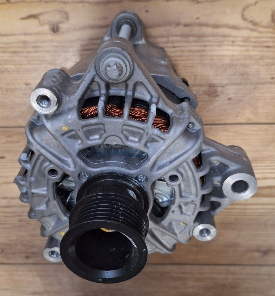 Генератор rp bosch 180a bmw 1 f21 lci 3 f30 lci f31 lci f34 gt lci g20 g Недорого