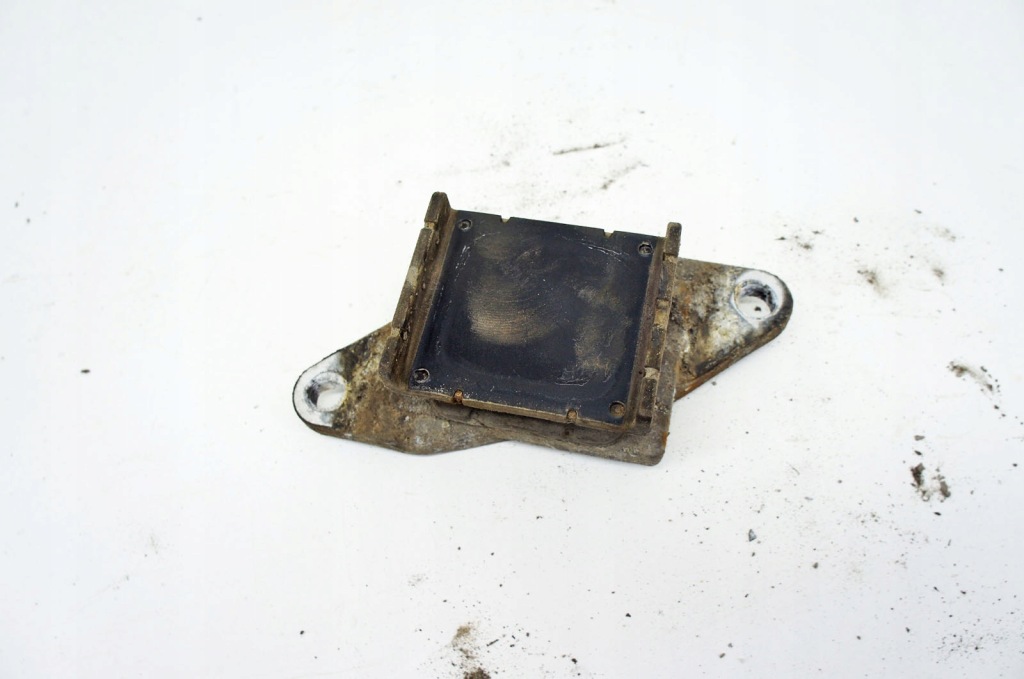 фото №6, Sr111+ volvo v90 ii t5 16- 2.0i кронштейни тримачі кріплення ресора комплект