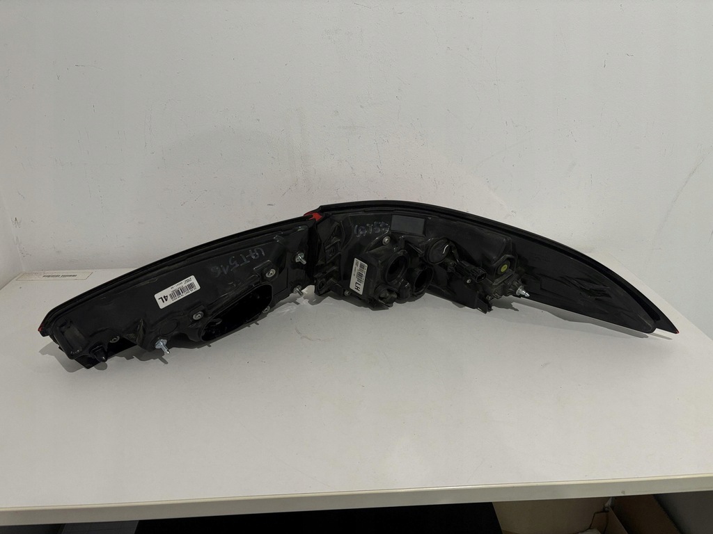 фото №10, Toyota corolla e21 sedan лампа лівий задня 81590-02c41 81560-02d21