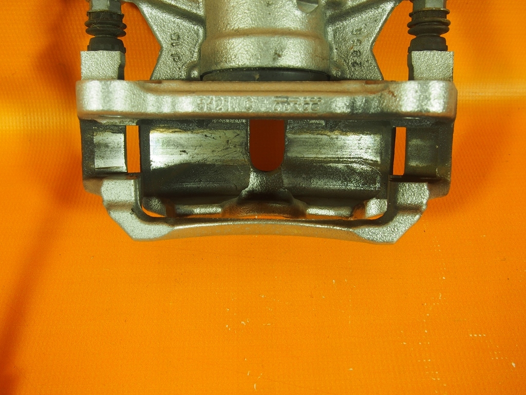 фото №10, Audi a3 8v суппорт тормозной перед lh 288 8v0615123