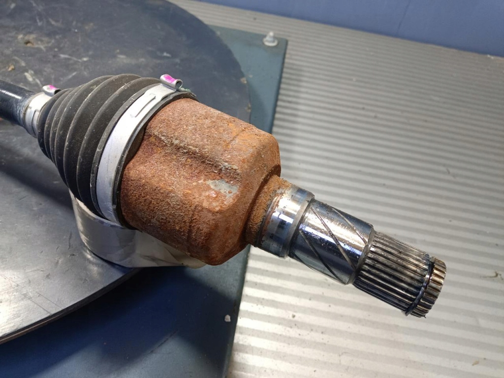 Tesla model 3 приводной вал левая задний  1044161-00-d Цена