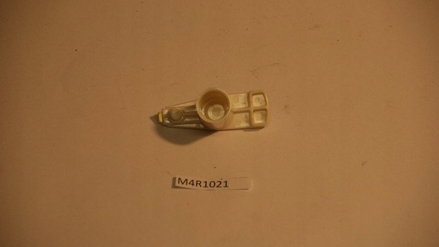 фото №1, Контактний палець апарата запалювання / - m4r1021