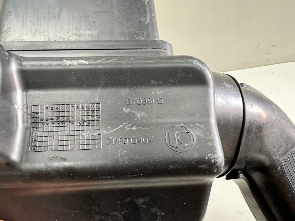 фото №4, Toyota yaris ii корпус фильтра воздуха 87096ls