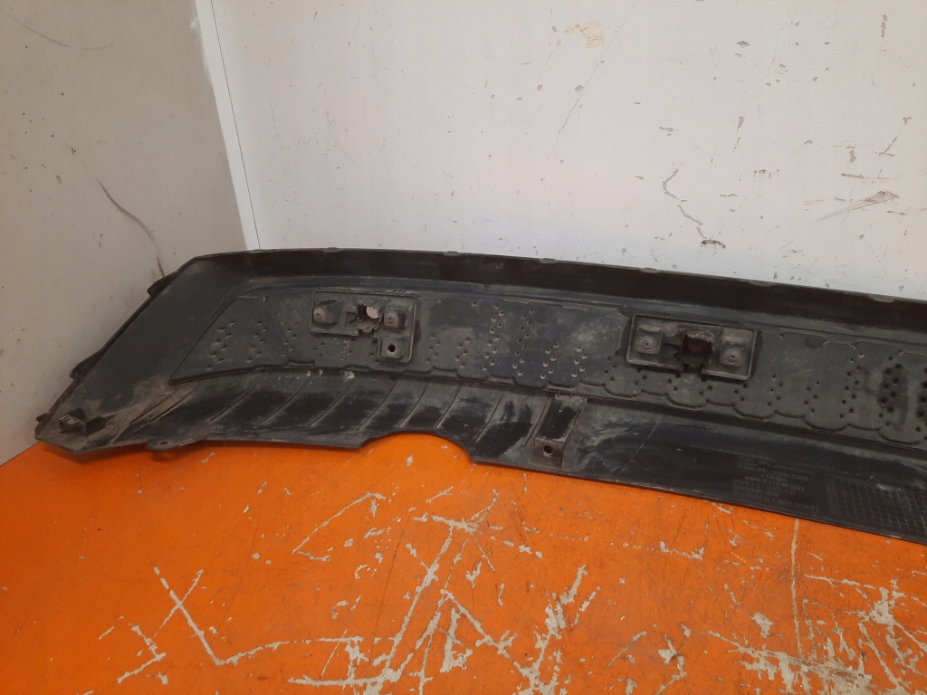 Купити Hyundai i30 3 16- решітка накладка бампера задні задня 86612-g4510