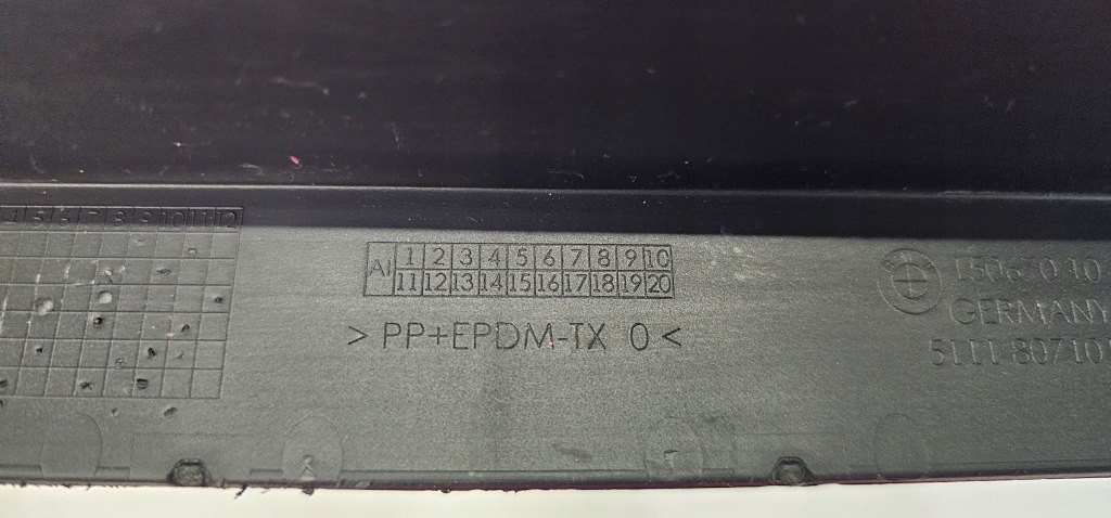 Молдинг нижня бампера перед bmw bmw 5 g30 g31 m-pakiet 17-20 в Україні