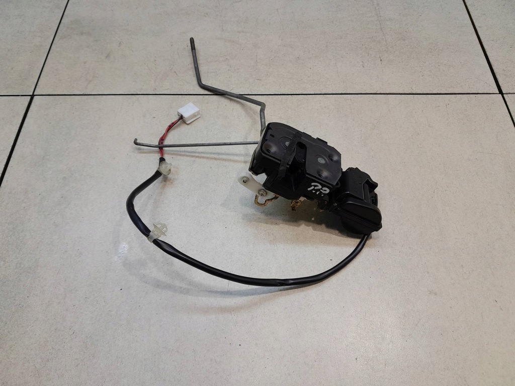 фото №1, Замок дверь правый перед mazda premacy 2.0 ditd