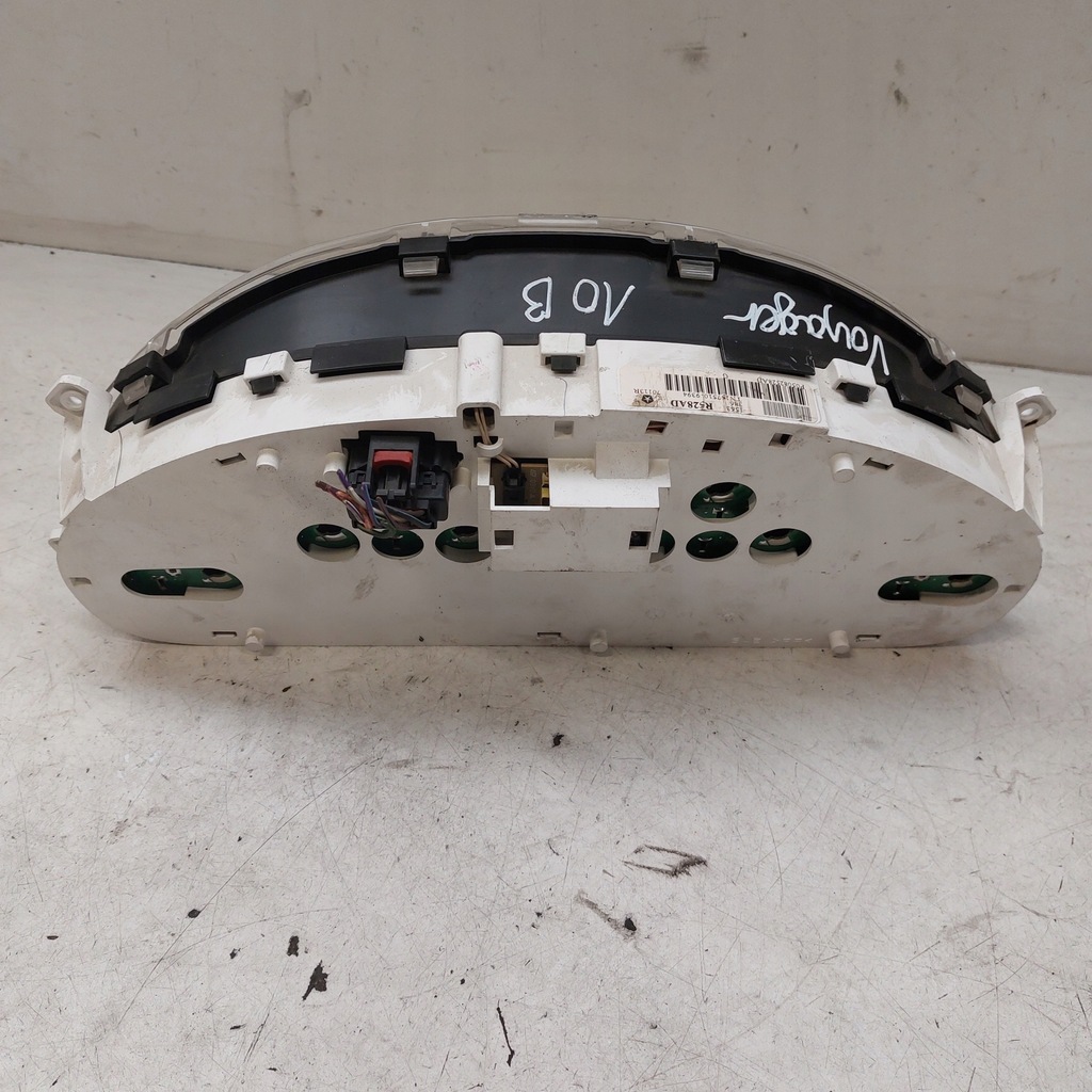 фото №10, Chrysler voyager iv 4 2,5crd счетчик приборы europa