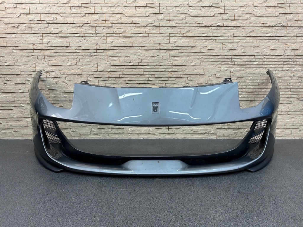 Купить Ferrari 812 superfast бампер перед бампер передняя часть 88881300g