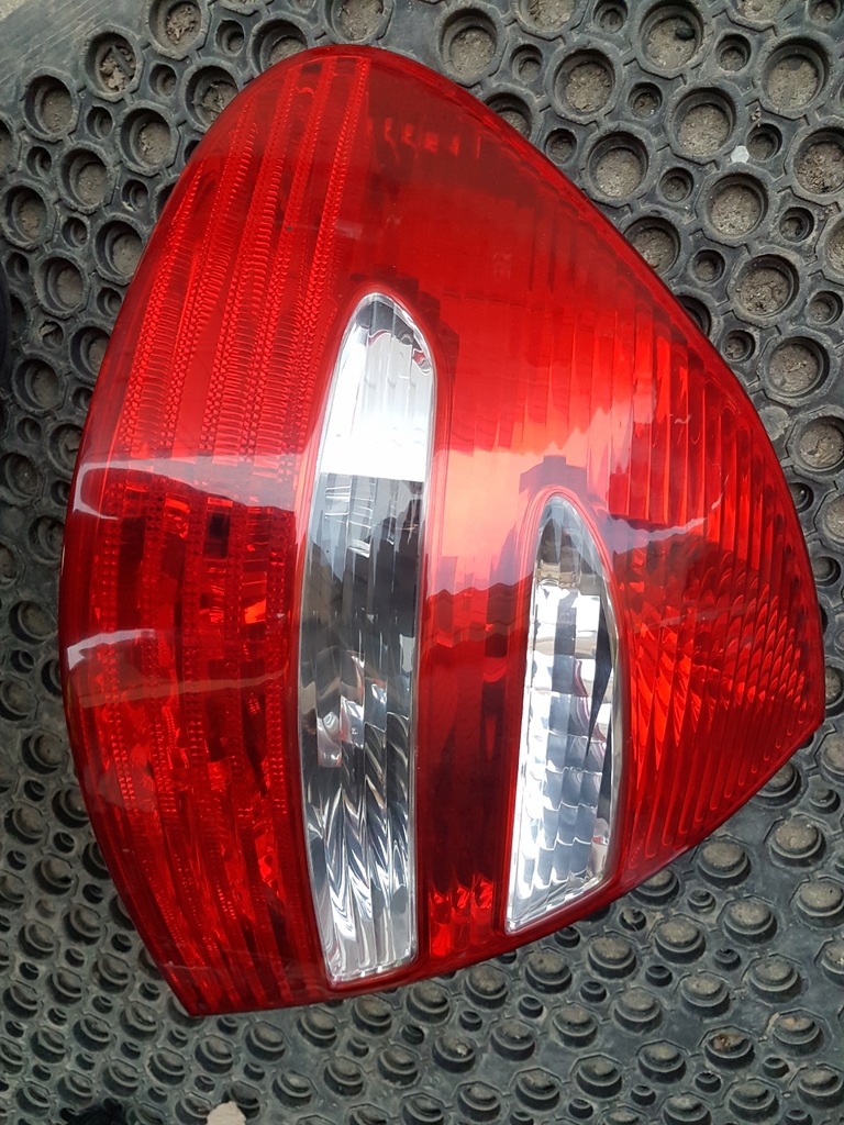 фото №1, Mercedes e klasa w211 лампа левая задняя kombi