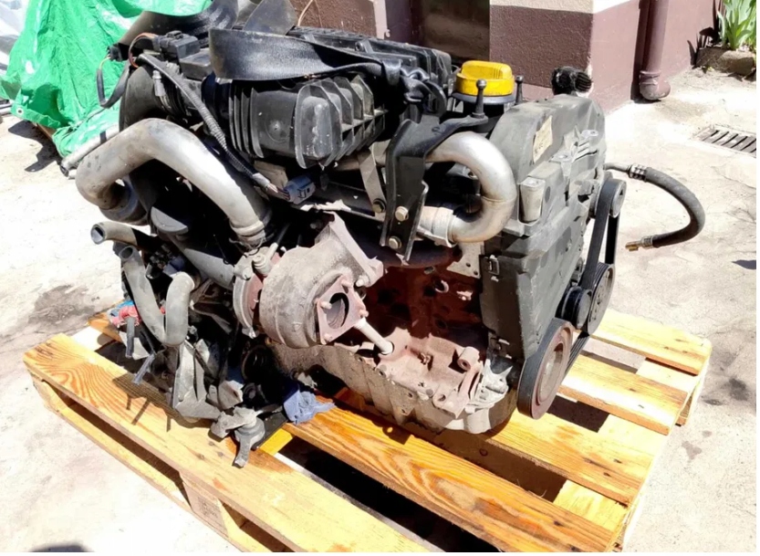 Двигатель комплектный  с коробка передач renault clio 2 1.5 dci k9k 712 с Разборки