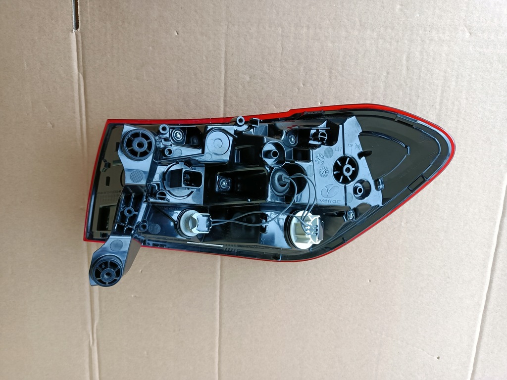 фото №3, Лампа задняя левая mercedes gla ii led 19- оригинал