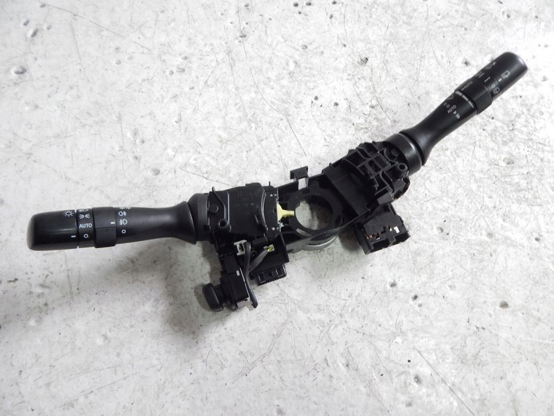 фото №1, Переключатель света toyota avensis t27 09-15