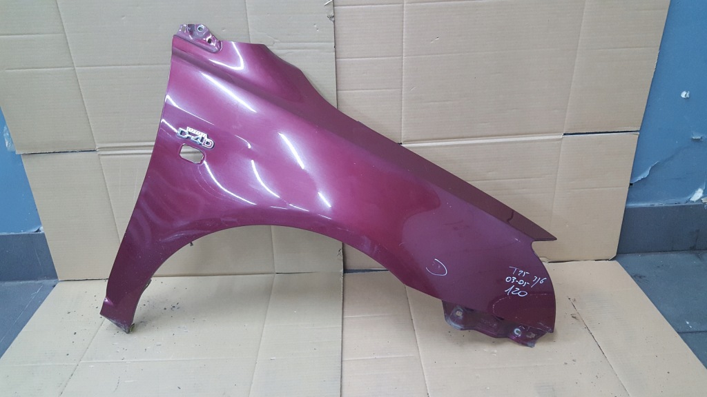 фото №1, Toyota avensis t25 2003-2006r крыло правый перед