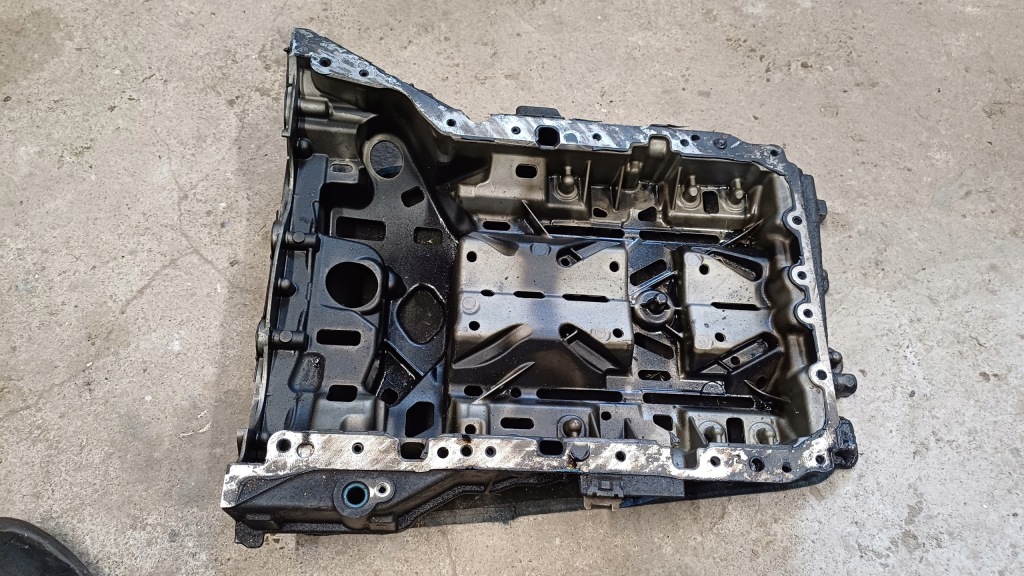 фото №1, Mercedes w212 2.2 cdi поддон масляная a6510140200