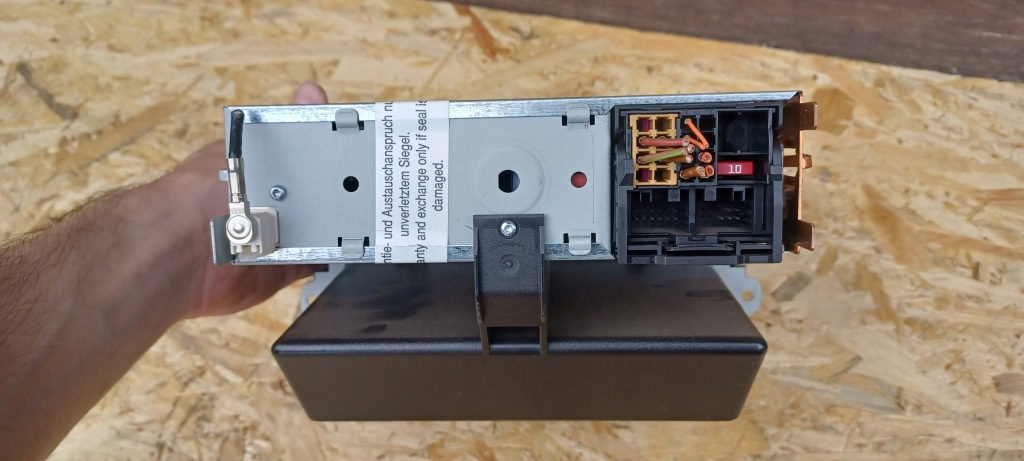 фото №4, Радио cd mp3 заводской vw golf v plus 5m0035156a