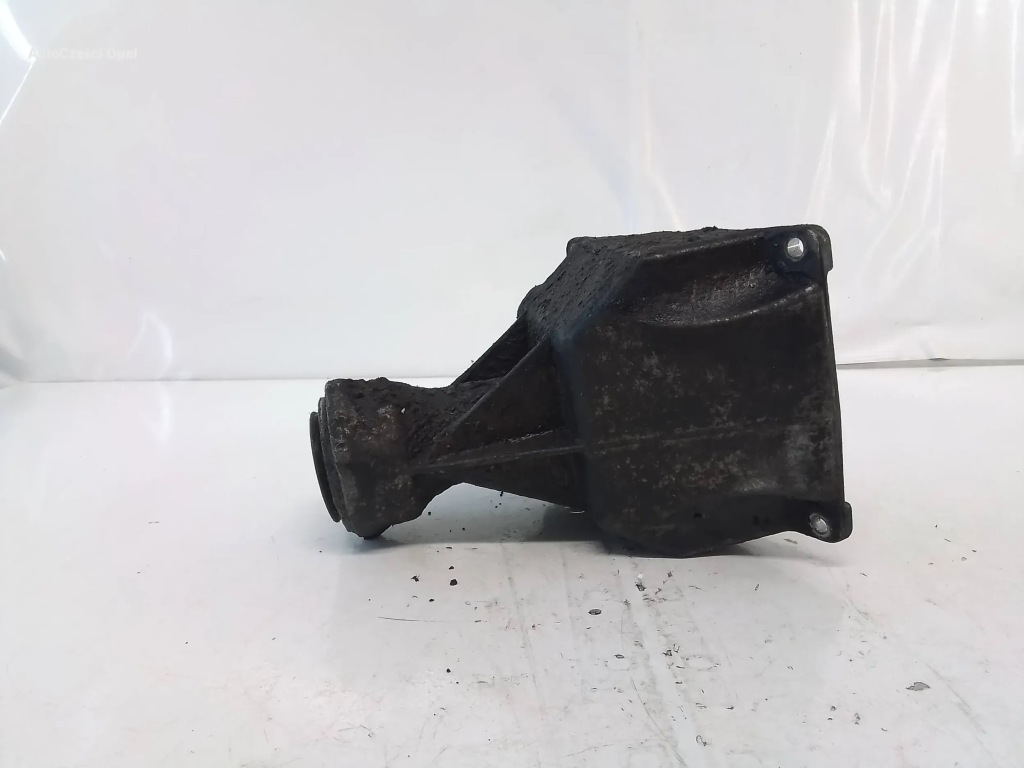 Купить Bmw x3 e83 кронштейн опора полуось