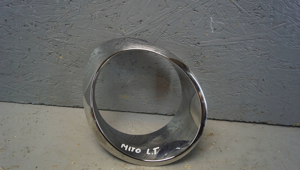 фото №2, Alfa romeo mito рамка лампы левый задняя 21569007