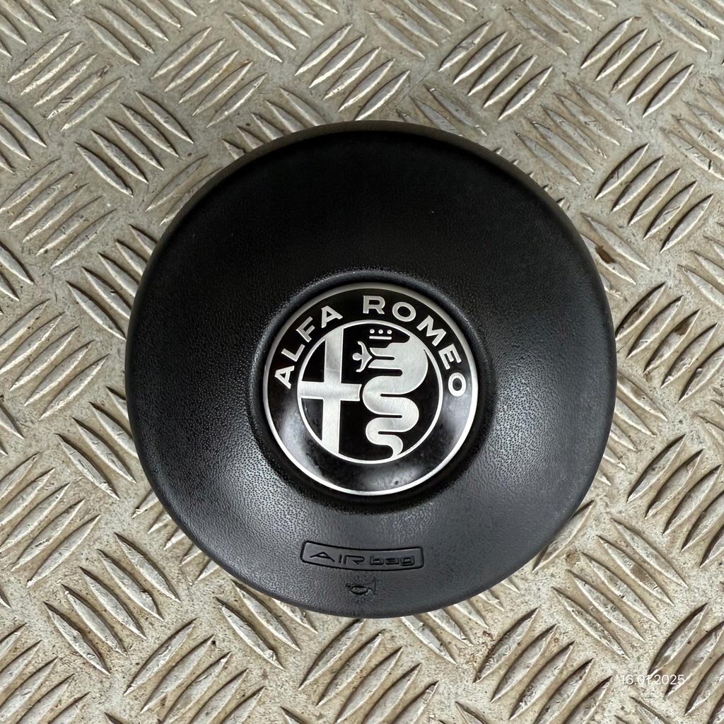 фото №5, Панель приладів комплектна подушка безпеки консоль ремені панель приладів alfa romeo stelvio 2017 rok