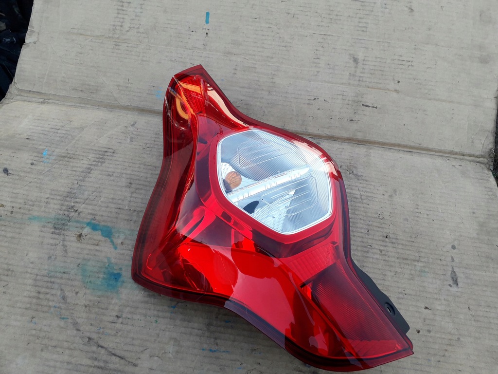 фото №1, Лампа задняя левая dacia lodgy