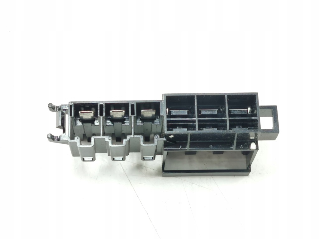 фото №3, Коробка предохранителей ford nowa оригинал 6180539