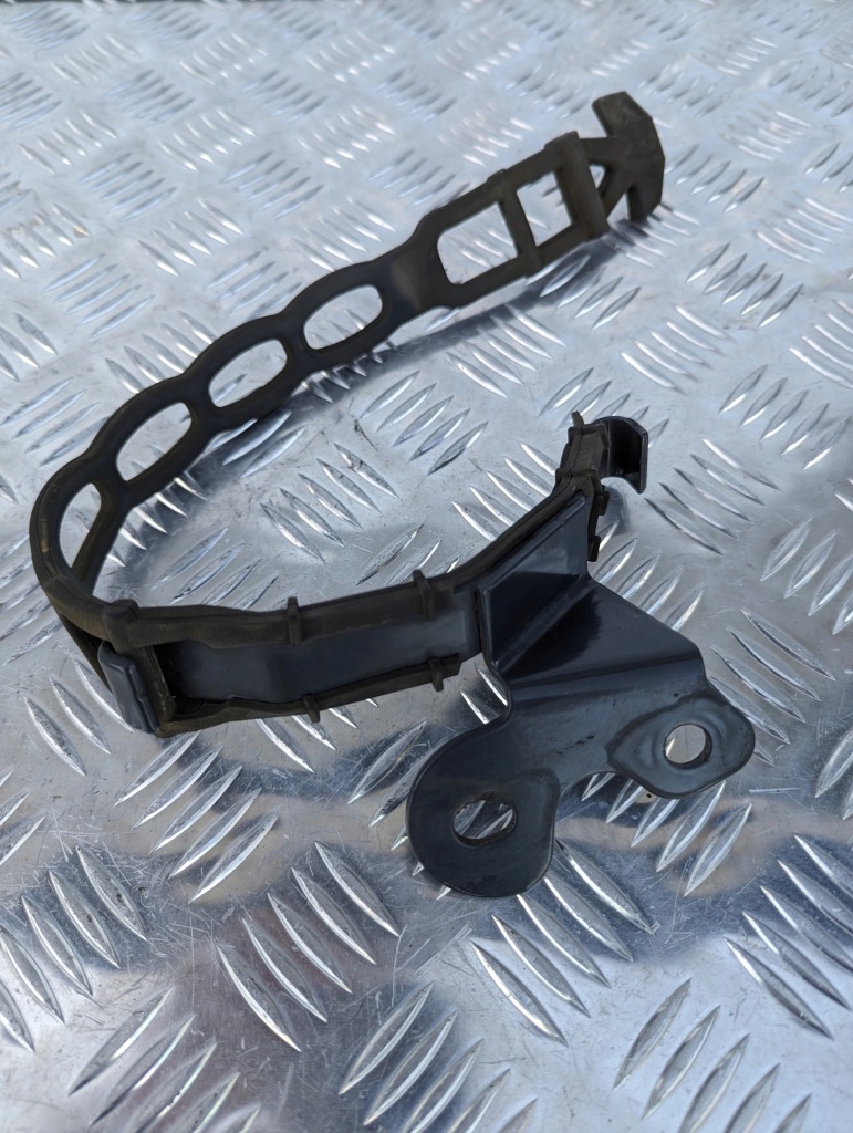 фото №1, Кронштейн колпачки катушек зажигания фильтра воздуха scania p ntg