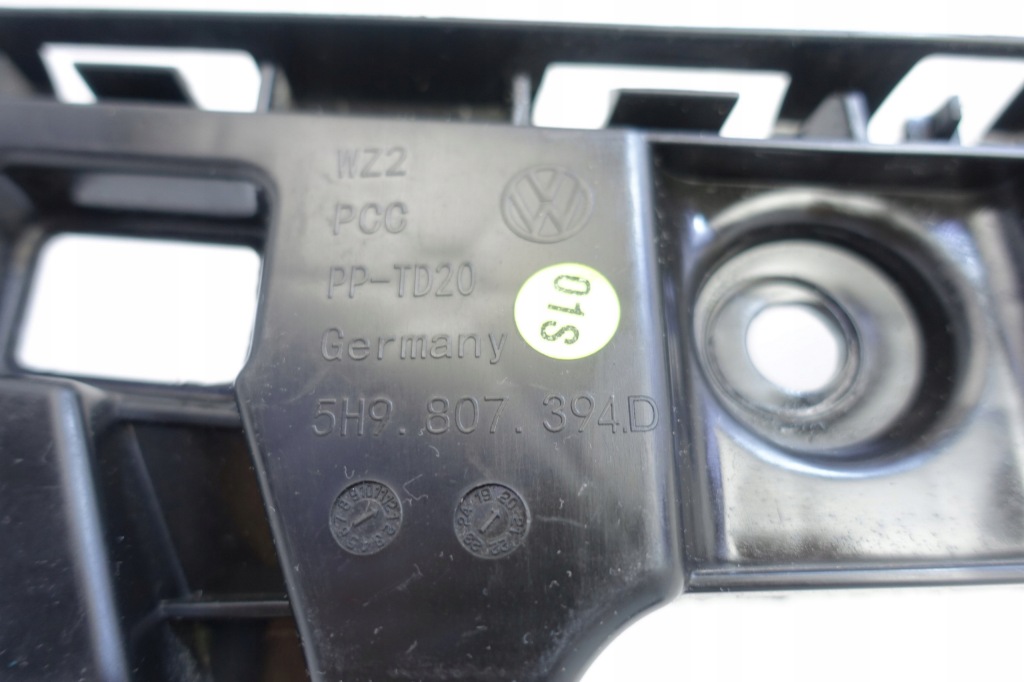 фото №8, Направляющая бампера правый задняя vw golf viii 8 kombi