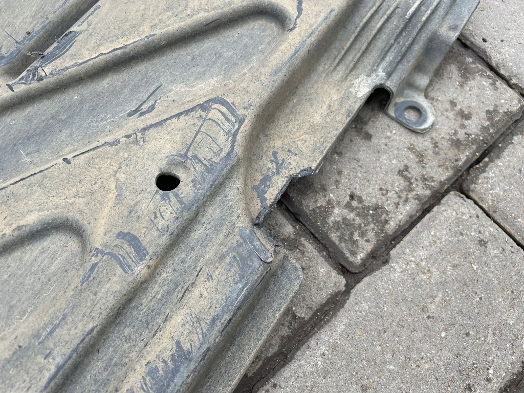 Mercedes glc w253 накладка подвеска левая правая Киев