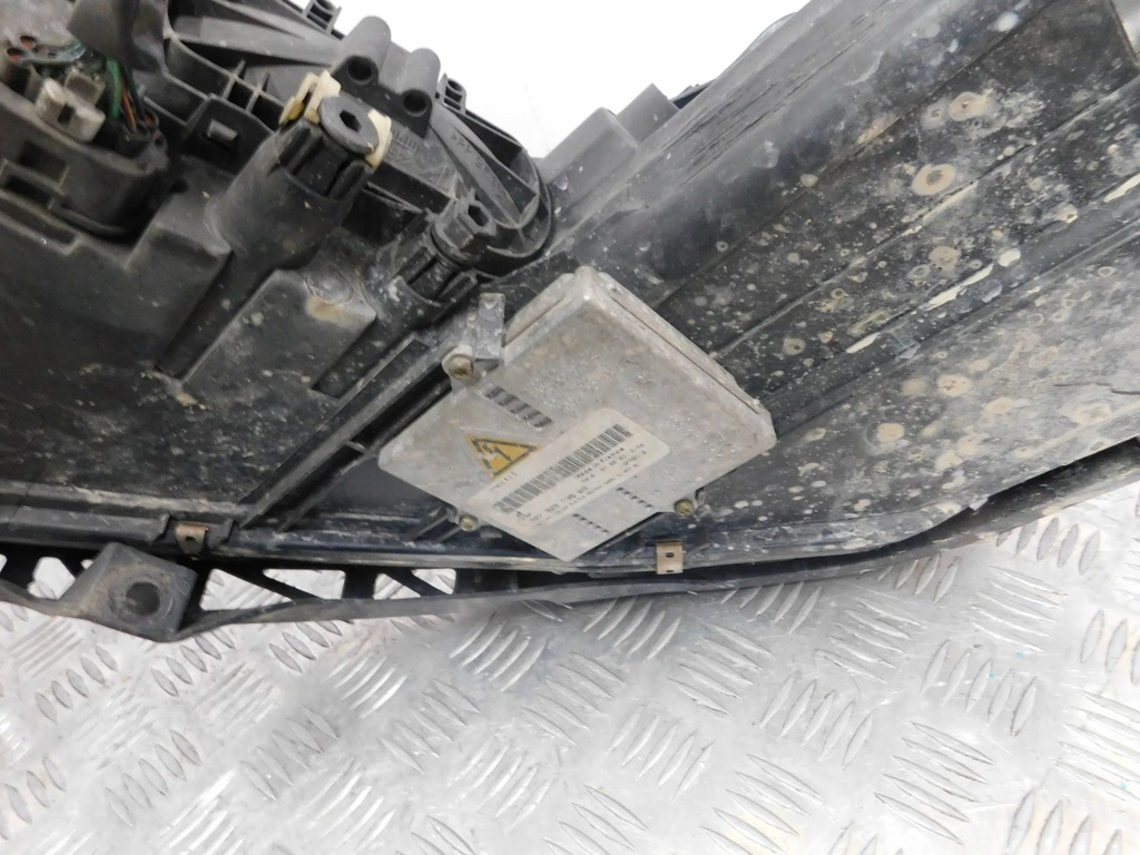 фото №7, Лампа права ксенон mazda 6 02-