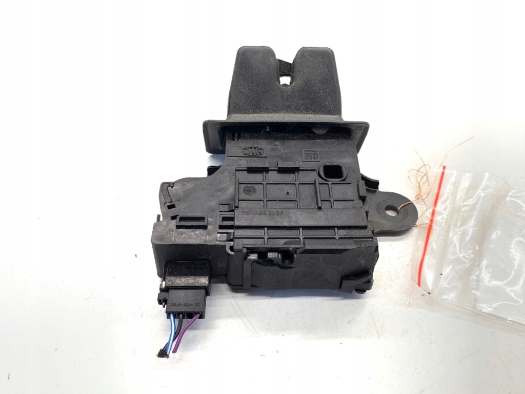 Купить Замок крышки задний  opel astra j sedan/limuzyna 13513995