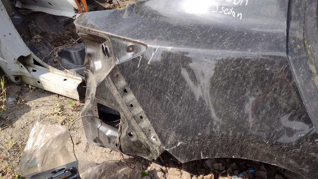 фото №9, Mazda 3 sedan чверть права задня блок двигуна поріг