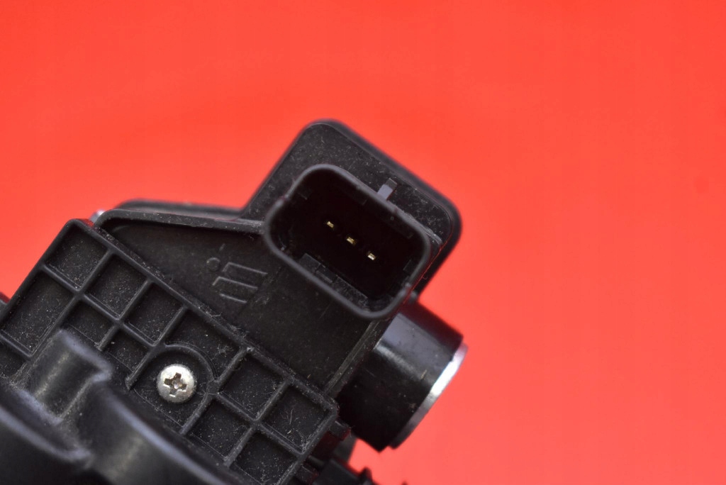 фото №7, Замок крышки задняя багажника 9684648680 peugeot 3008 1 i 10-13