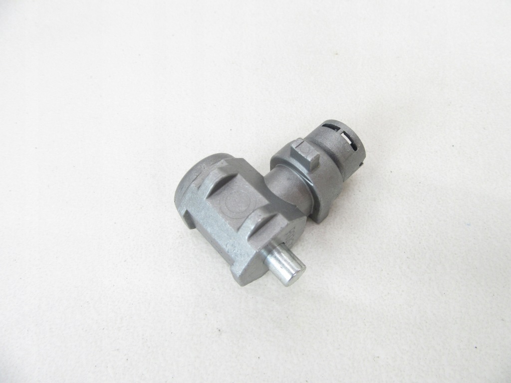 фото №1, Патрон підголівник crash-aktiv bmw e60 e61 e70 e71 f01 f02 f07 f10 f11 f15