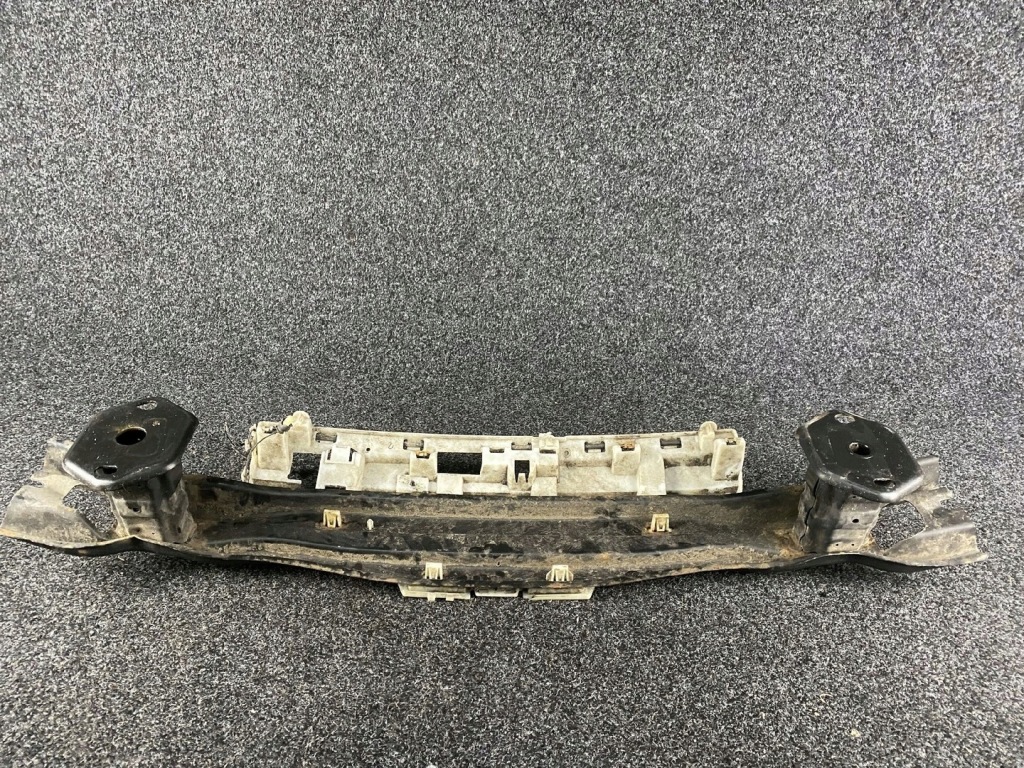 фото №6, Bmw seria 4 f32 направляющая бампера модуль закрытия крышки багажника балка задняя