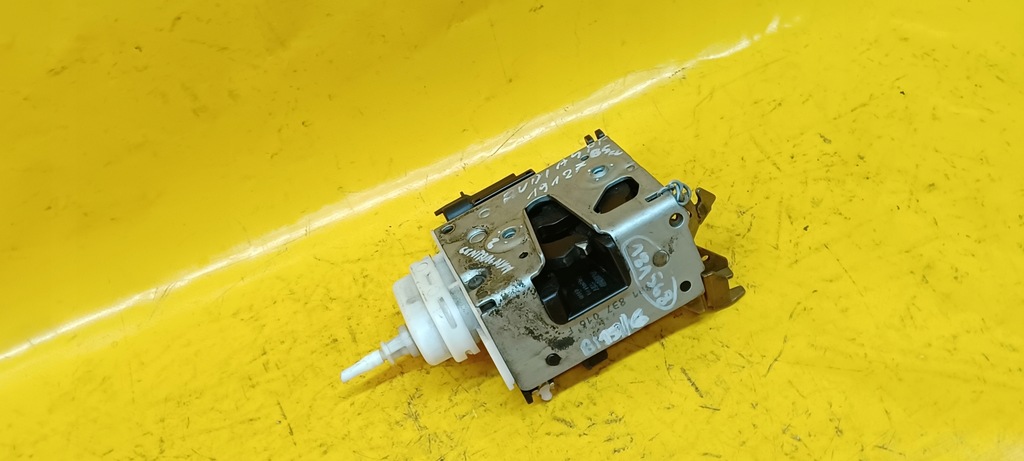 фото №8, Замок дверь правый перед audi a4 b5 8d1837016f