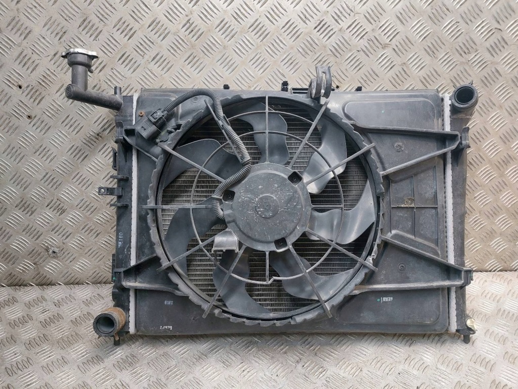 Купити Радіатор води + вентилятор kia proceed i рестайлінг  1.4 16v