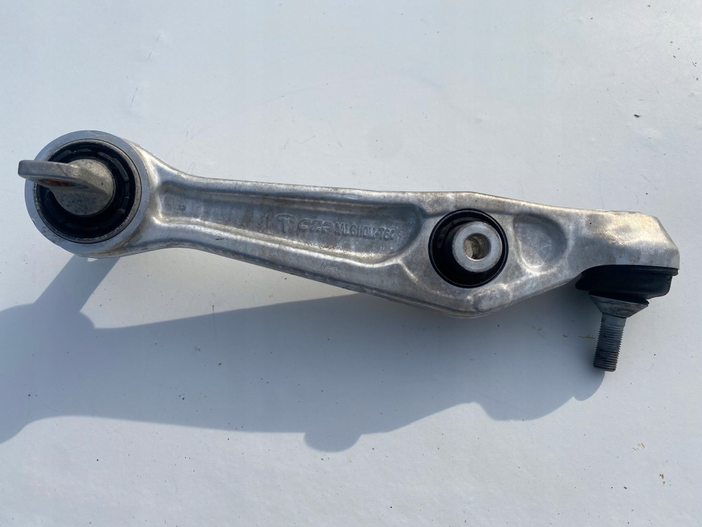 фото №1, Важіль перед лівий tesla 3 iii 1044341-00-c