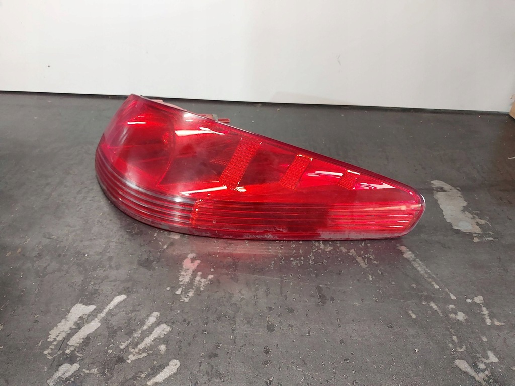 фото №9, Лампа задня права peugeot 607 sedan lift