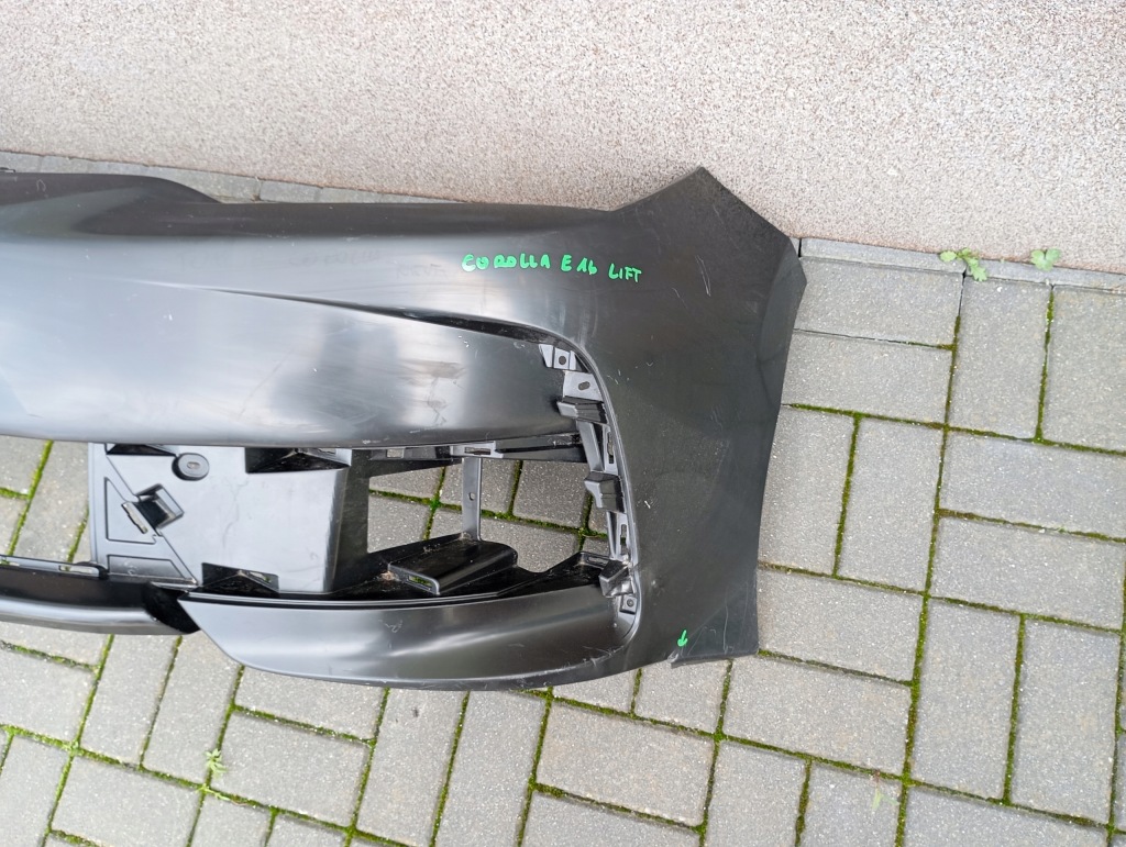 Бампер передній перед toyota corolla e16 рестайлінг  16- Оригінал