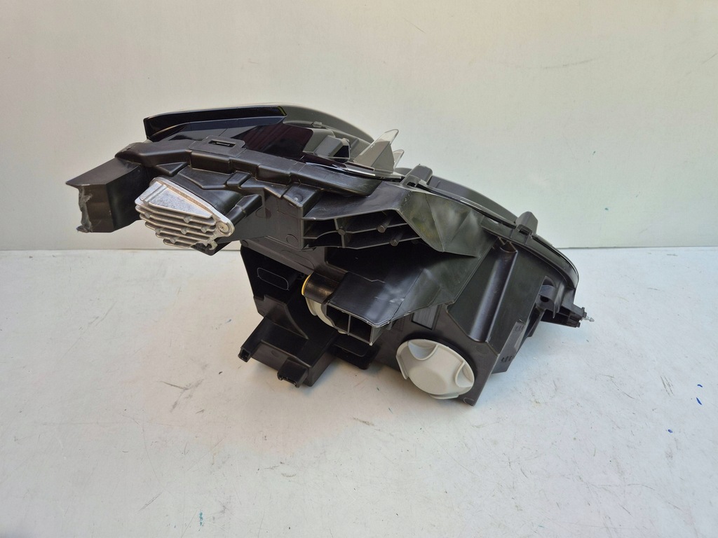 фото №9, Описание !! ford transit courier iii mk3 2024 лампа передняя правая europa