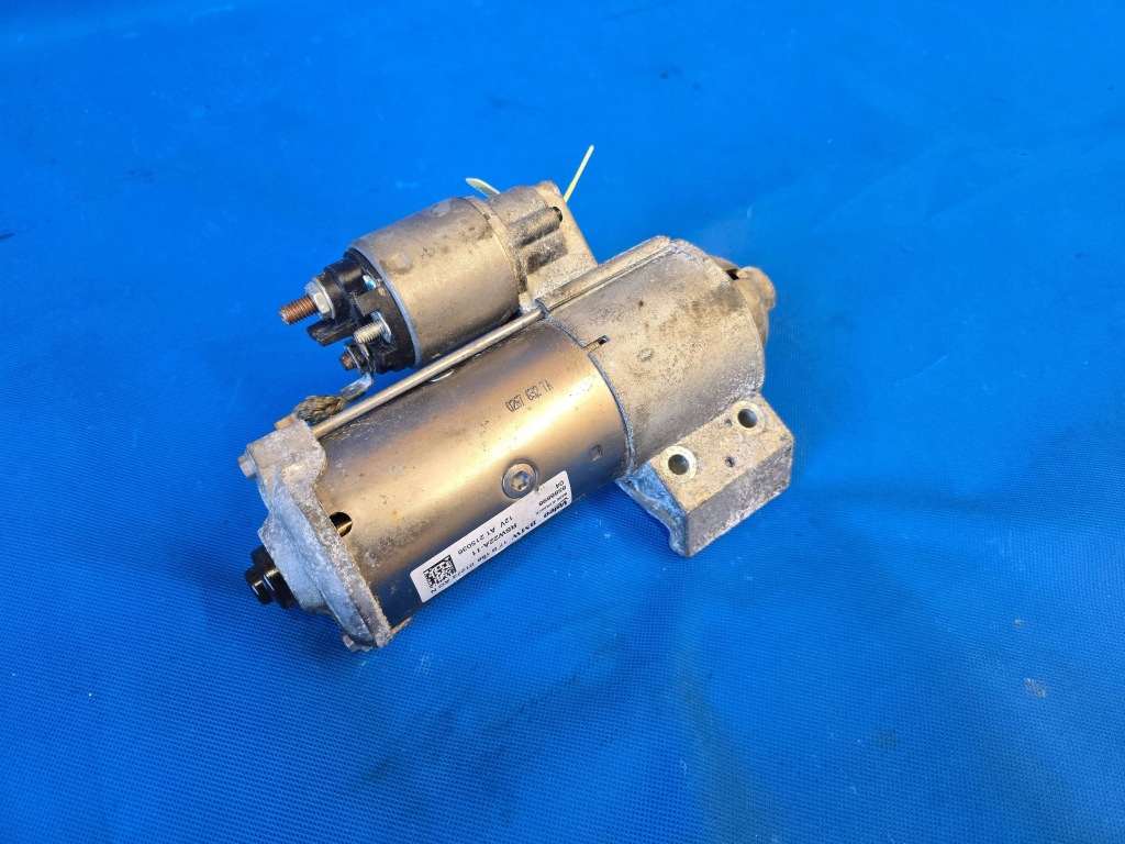 Купити Стартер bmw 8588898