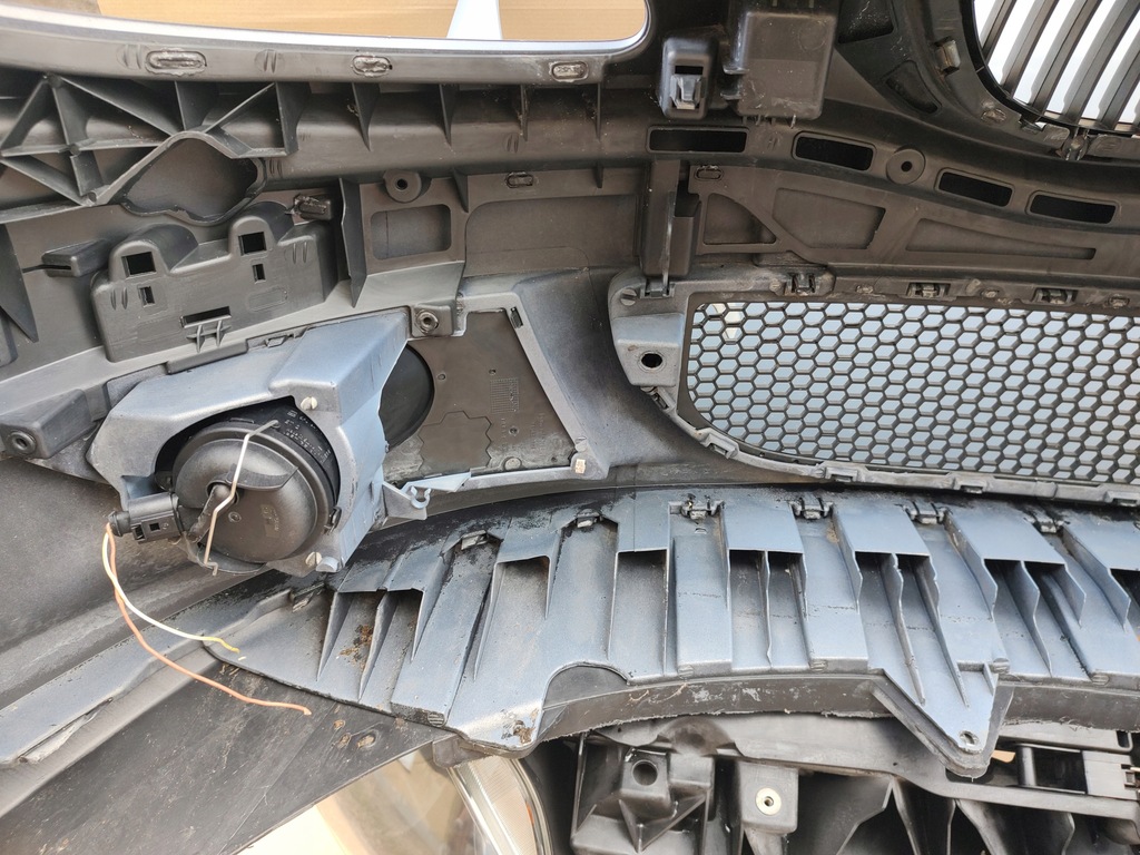 фото №13, Бампер передний seat altea toledo iii l55t europa