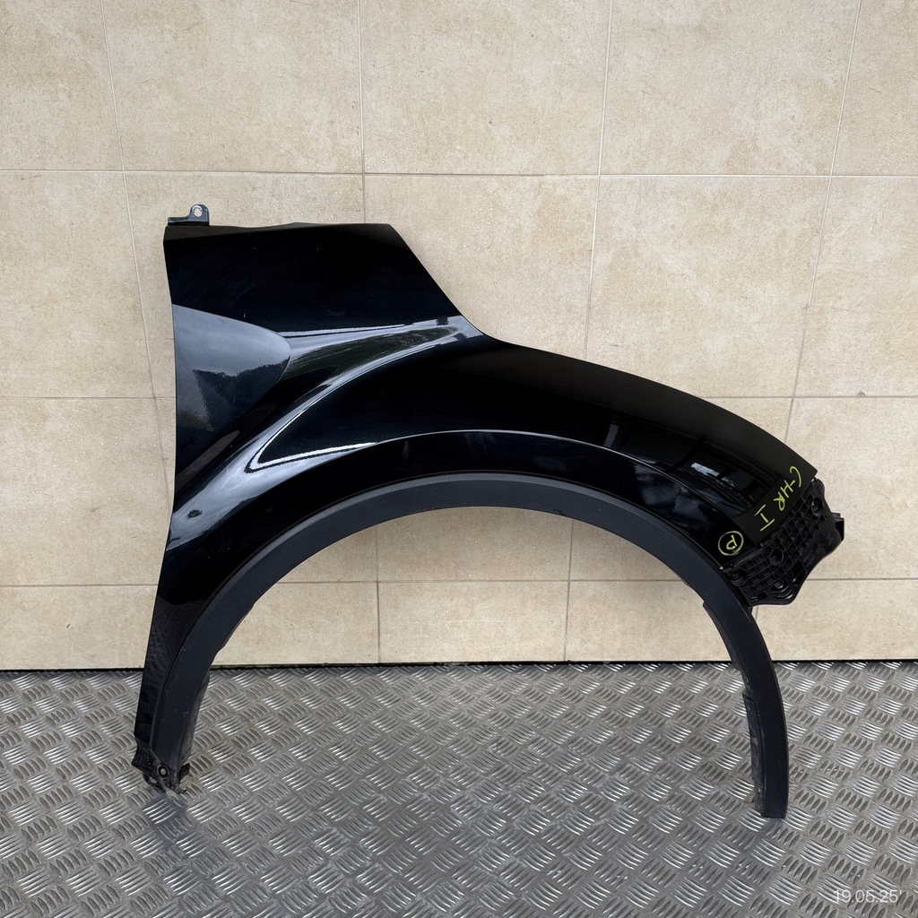 фото №1, Крыло передний правый toyota c-hr i lift 2023 rok