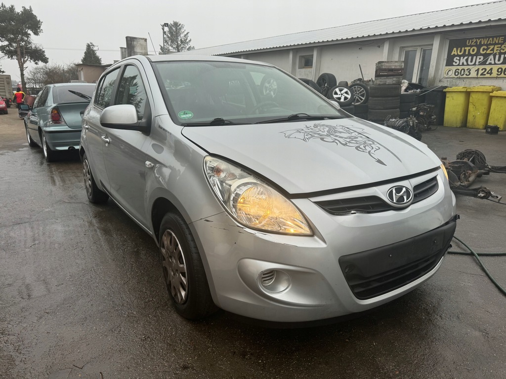 фото №10, Hyundai i20 i воздуховод подушка безопасности водителя