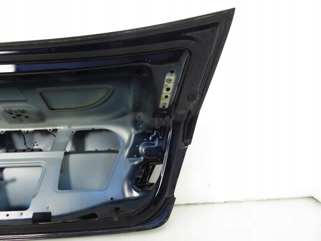 фото №12, Крышка багажника багажника mercedes w212 359u